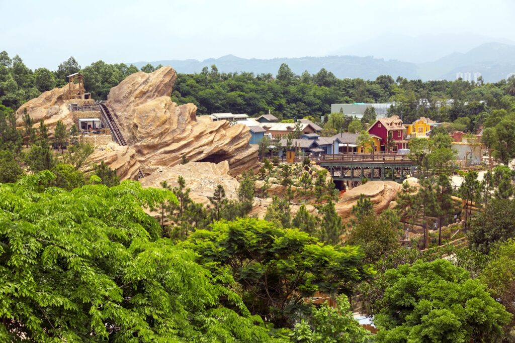 Disneyland Grizzly Gulch overview